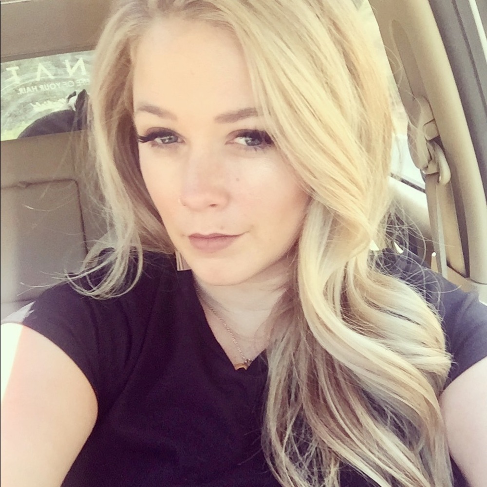 Meet your Posher, Molly